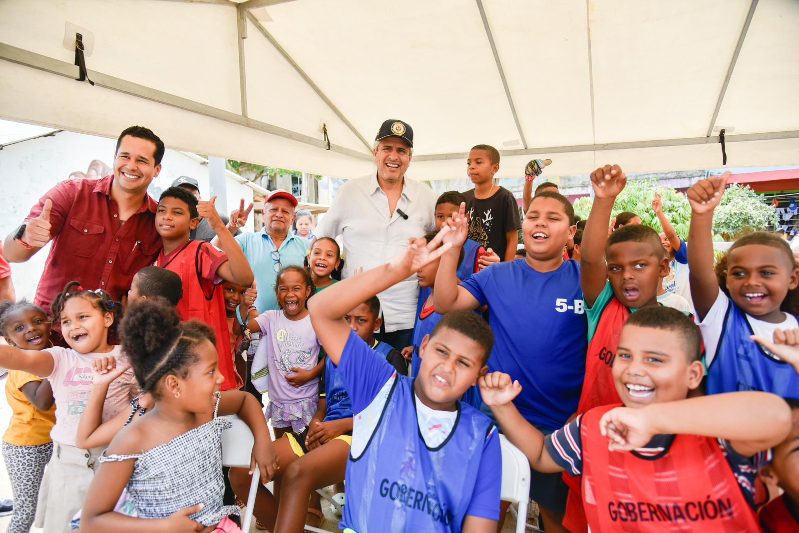 ¿Soluciones o Simulación? El Proyecto de Reubicación en San Andrés, Isla, Bajo la Lupa